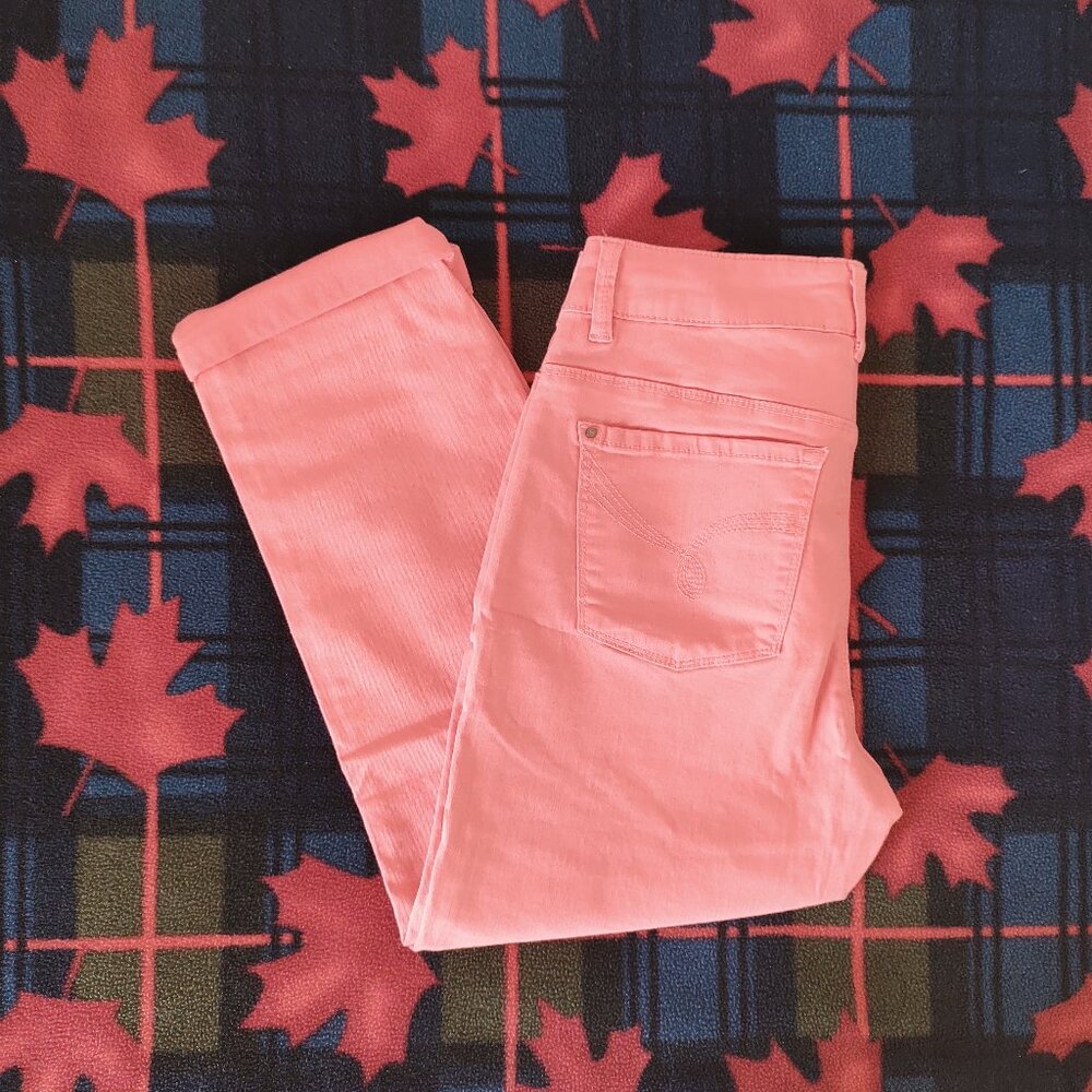 Santana Jeans Coral Denim Capri Pants